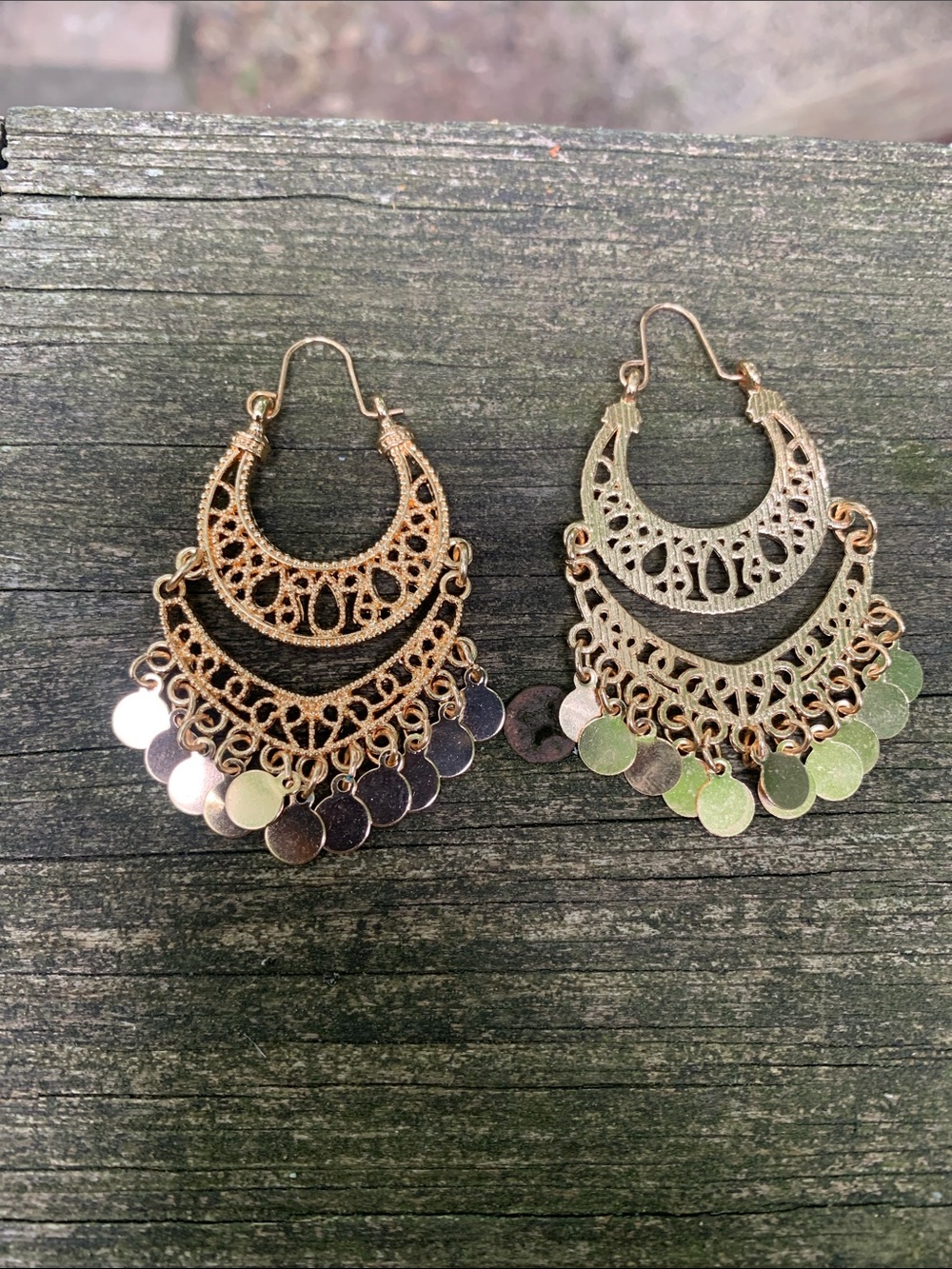 NWOT- Gold Filigree Chandelier Drop Earrings - Gold Tone Women Jewelry